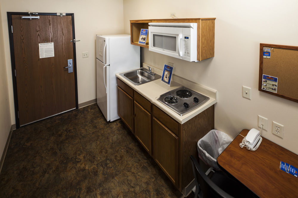 Woodspring Allentown Hotel